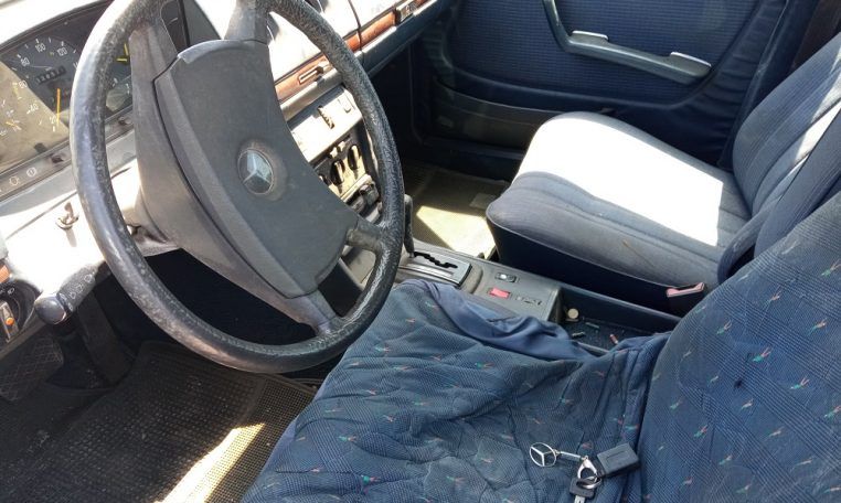 Despiece Mercedes 300 caja 123