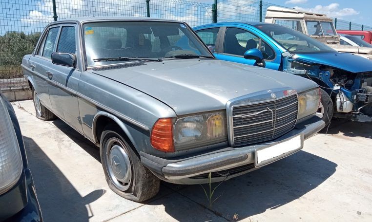 Despiece Mercedes 300 caja 123