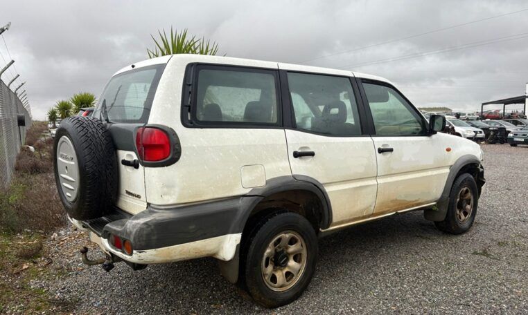 Despiece Nissan Terrano II 4x4 2.7 TDI
