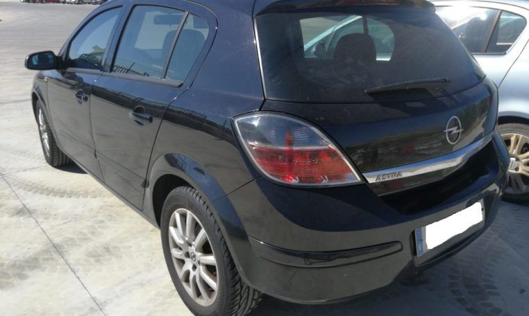 Despiece Opel Astra H; 1.6 Diesel del 2007