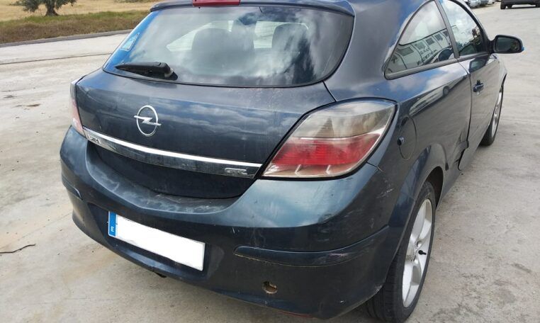 Despiece Opel Astra GTC del 2006