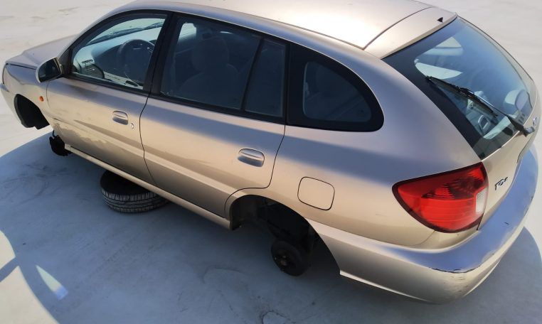 Despiece Kia Rio del 2003