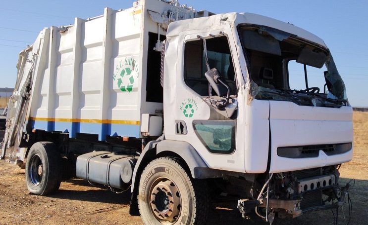 Despiece camion Renault 260 18