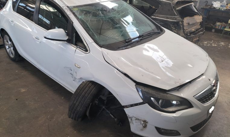 Despiece Opel Astra J
