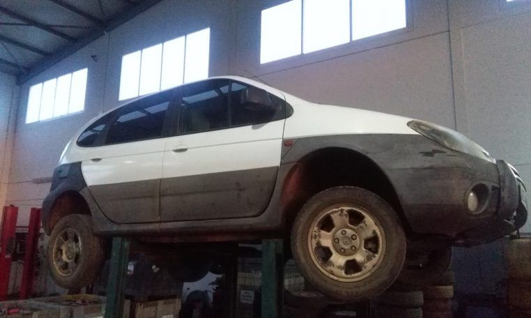 Despiece Renault Megane Scenic 4x4 2003