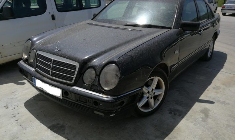 Despiece Mercedes E300 del 1999