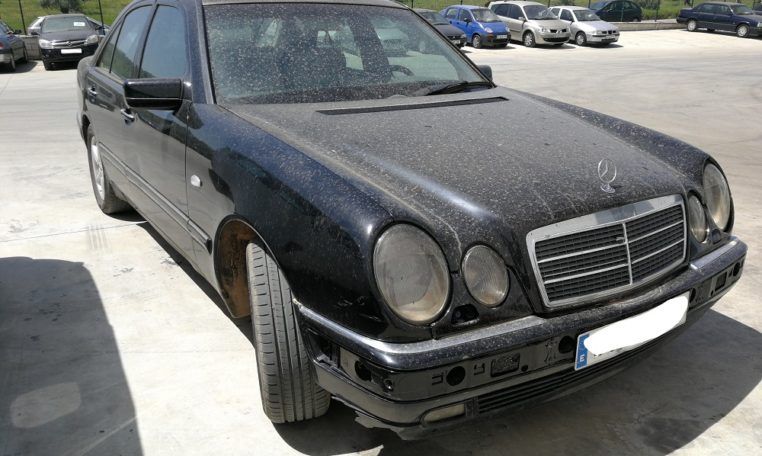 Despiece Mercedes E300 del 1999