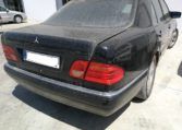 Despiece Mercedes E300 del 1999