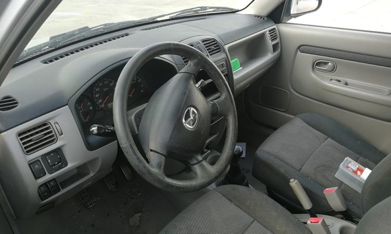 Despiece completo Mazda Demio 1.3 Gasolina del 2002