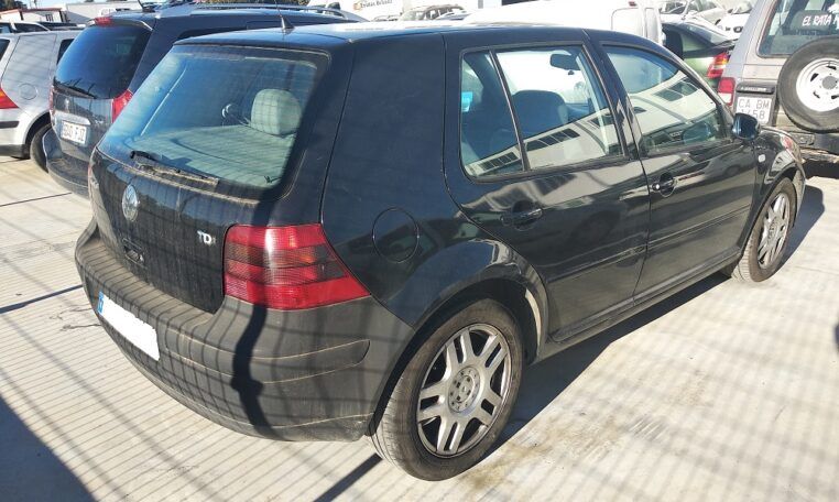Despiece Volkswagen Golf IV 1.9TDI del 2000