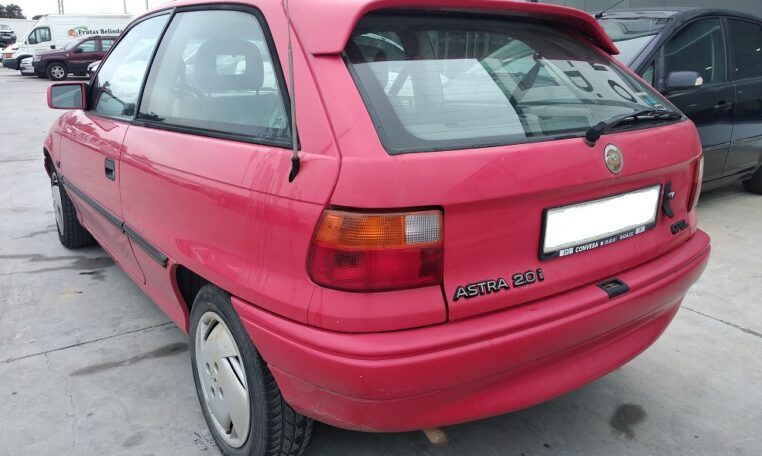 Despiece Opel Astra GT del 1992