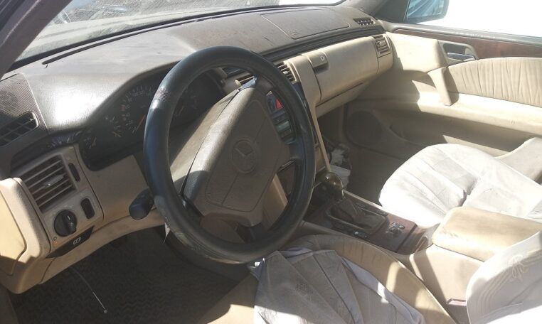 Despiece Mercedes E300 CAJA 210 del año 1997