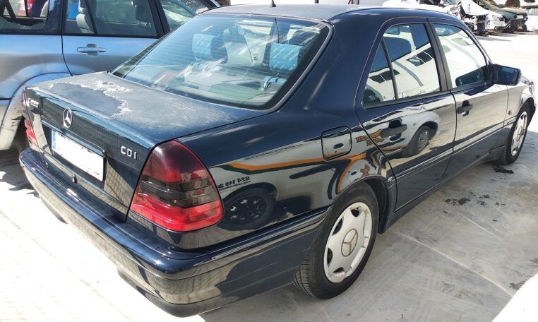 Despiece Mercedes Benz C 220 CDI del 1998