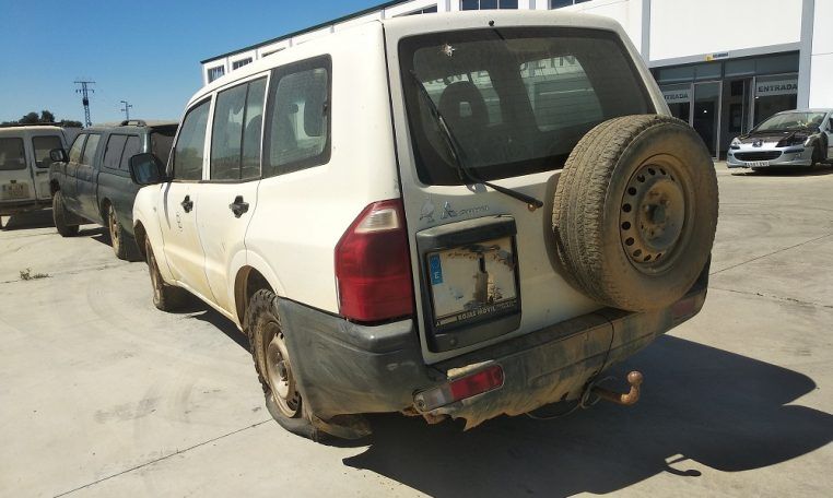 Despiece Mitsubishi Montero del 2005