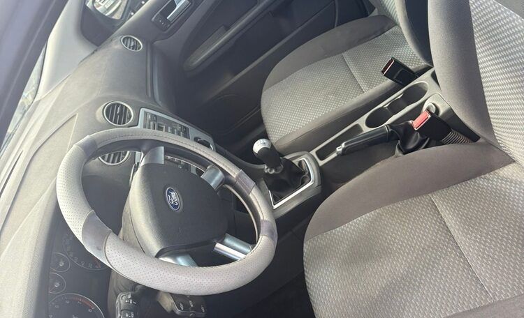 Despiece Ford Focus II 1.6